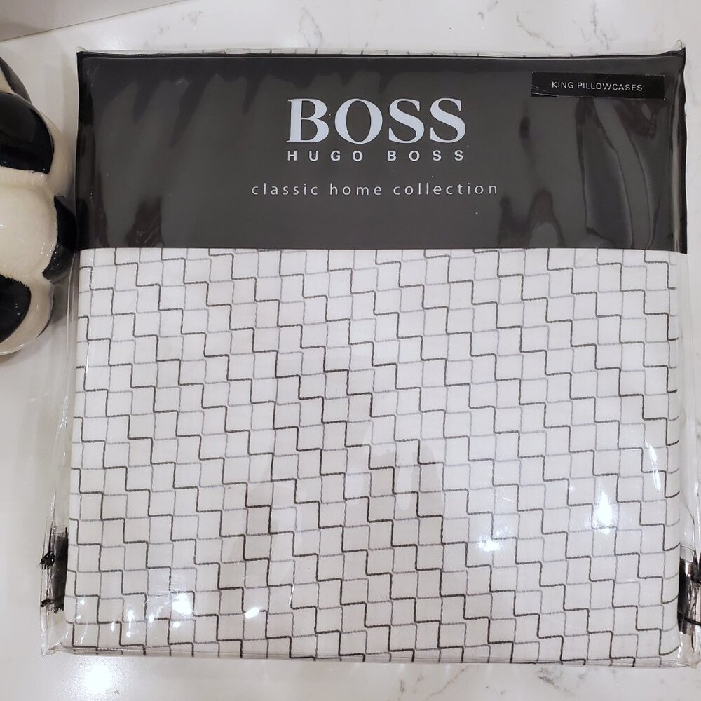 BOSS HUGO BOSS Classic Home Collection City Check 2 King Size Pillowcases